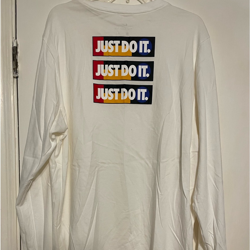 Mens The Nike Tee long sleeve shirt